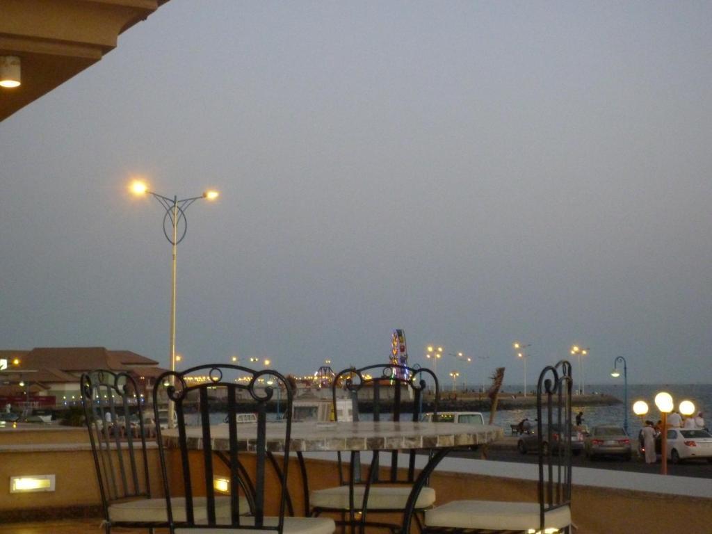 Hotel Al Borg Al Watheer Dżizan Zewnętrze zdjęcie